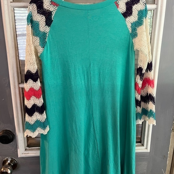 Cute‎ teal blue shirt dress with striped crochet bell sleeve - Picture 2 of 6